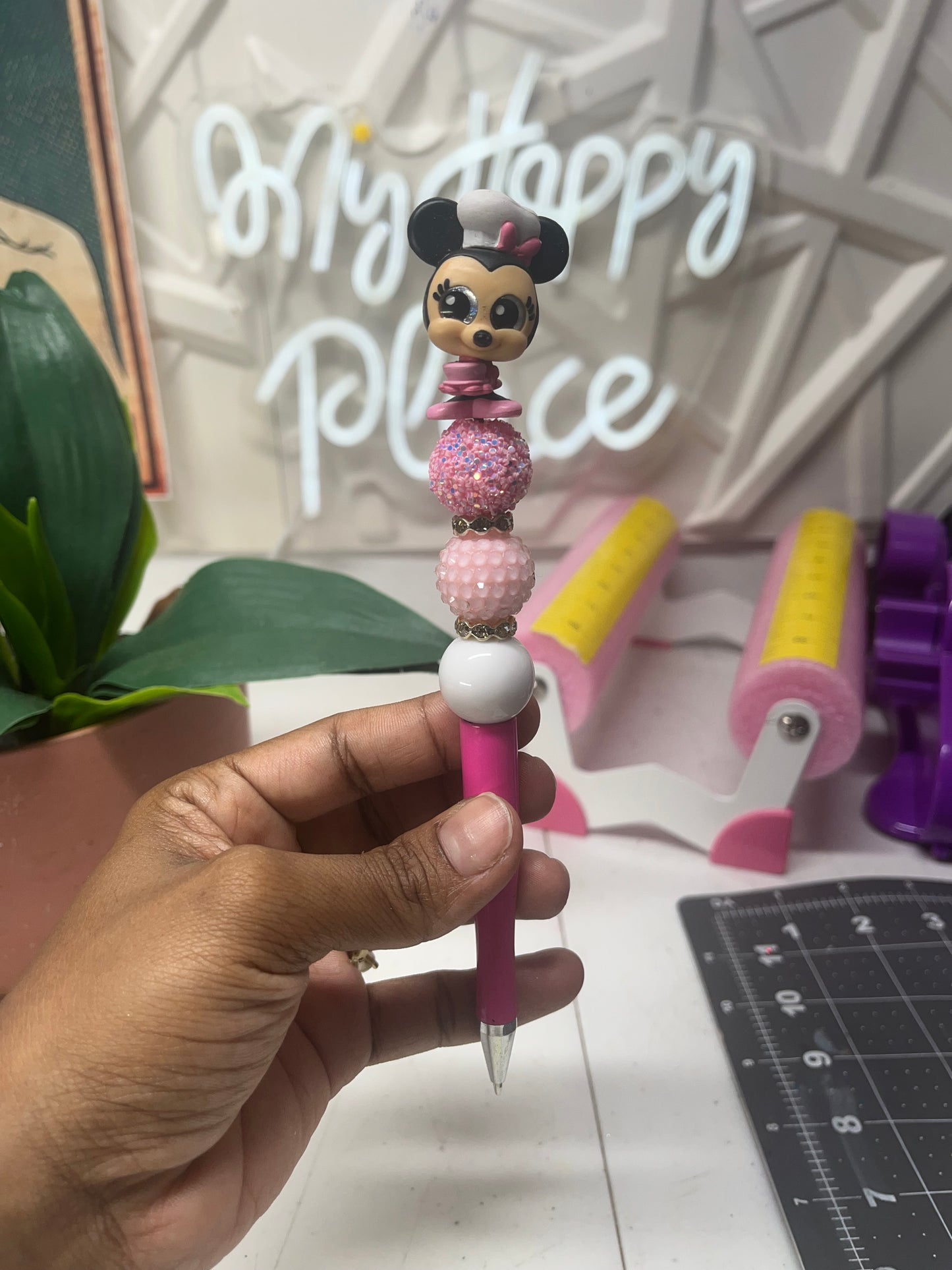 Minnie Pen