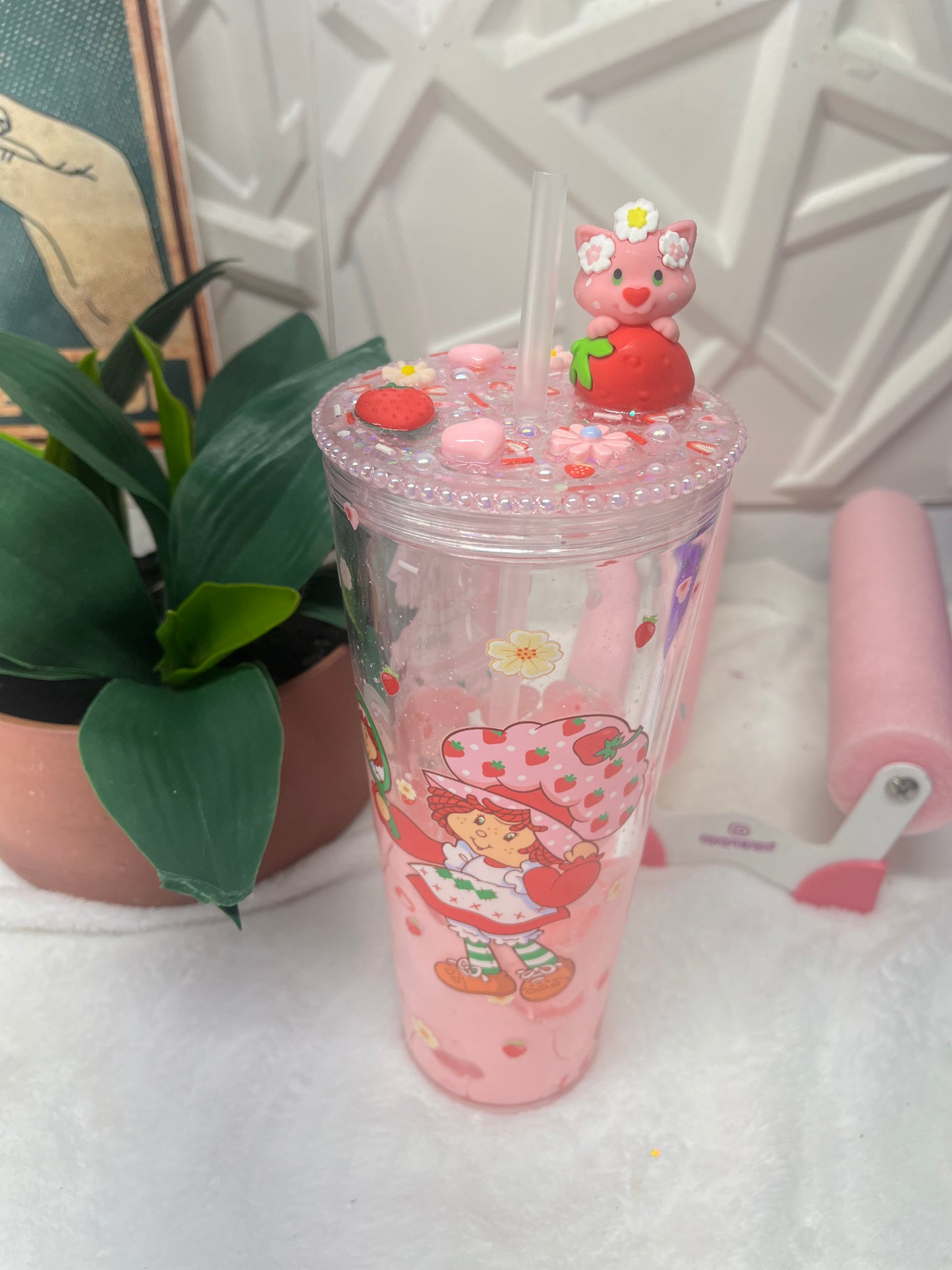 Strawberry Shortcake 24oz Lava + Deco Lid